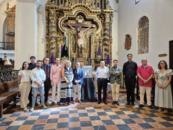 Presentado el cartel de la Vera Cruz en el Magno Vía Crucis
